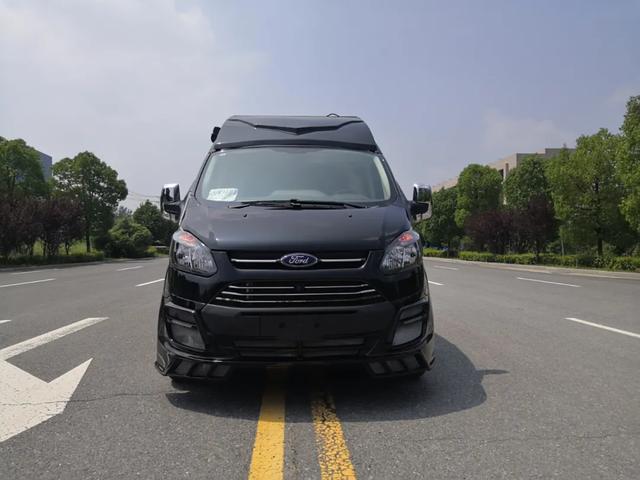 博創(chuàng)全順商務(wù)房車丨個性外觀 精致內(nèi)飾 商務(wù)與居家兼?zhèn)? inline=