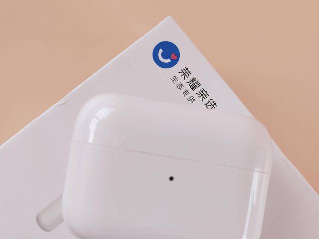 100多选什么TWS耳机？荣耀亲选 EarBuds X1 轻体验