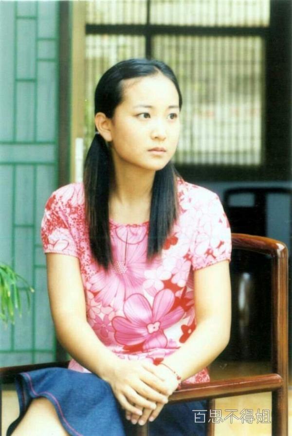 贾玲最出圈的综艺救场！“抢镜”帮关晓彤化解尴尬，这情商无敌了