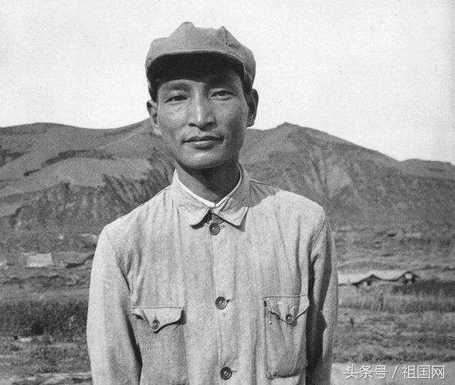 3縱"四保臨江"：戰(zhàn)士房天靜，一人擊潰一個排，俘虜一個班