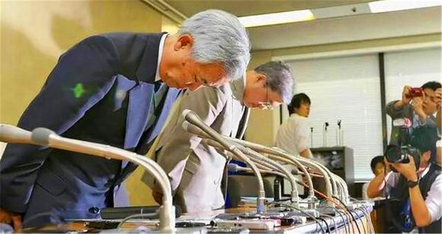 日本终于向中国人低头道歉，71年前的一笔血泪债