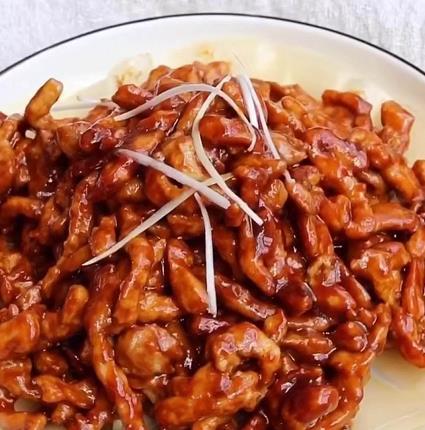 比饭店还好吃的京酱肉丝，好吃到没朋友