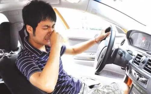 汽车经常暴晒，对爱车有影响吗？