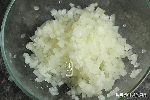 明日入伏，记得吃它，既营养又有寓意，清香开胃，帮你平安度夏