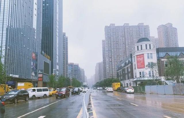 昨夜今晨，他们在长沙为你通宵守候