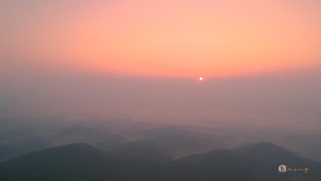 钦州的这座山你来爬过吗，在这里看日出日落仿佛置身天庭
