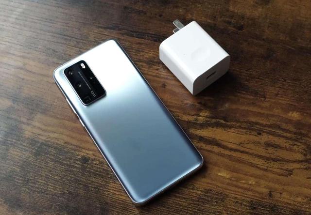 荣耀X10落下神坛，4+128G高达2299元，网友：荣耀30S真香