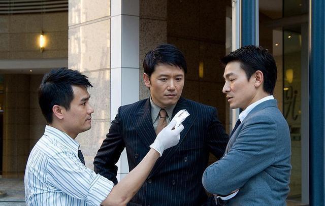 59岁华仔怕老？为什么帅是港片劳模刘德华一生无