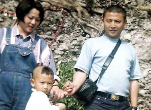 王伟已经牺牲19年，国家妥善安排了他的家人，儿