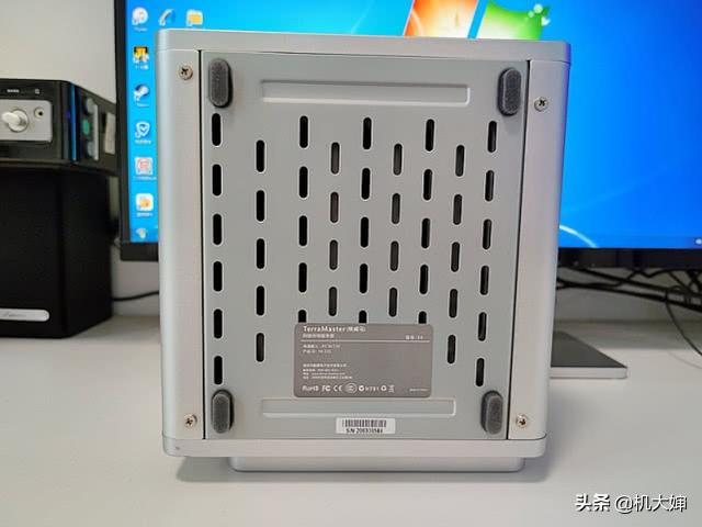 小白也能玩懂的NAS，铁威马F4-221体验