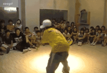 王一博，你凭什么这么火？