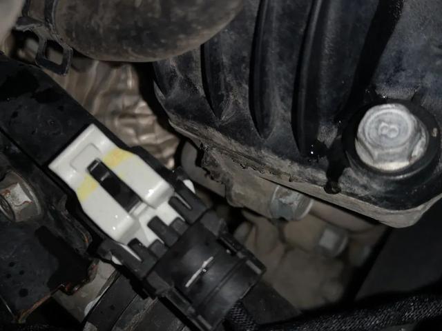 辗转两地冒雨检测两台罕见韩系进口车：起亚霸锐，这车况能买吗？