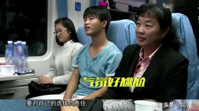 黑脸、划水、睡大觉，别人是“极限挑战”，岳云鹏是挑战综艺极限