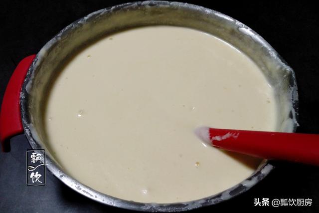 做蛋糕总失败，试试这做法，厚实不开裂，嫩得直颤悠，特别香