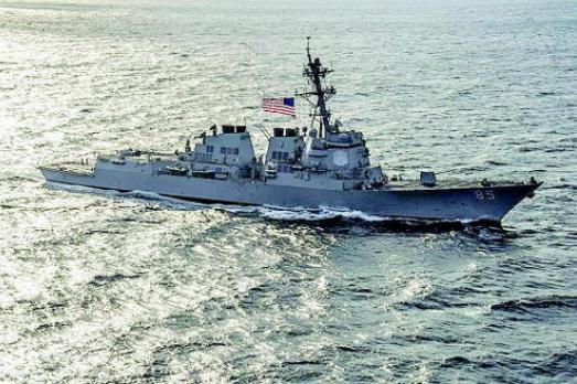 现场照片首次公开，又一艘美舰穿越东南海峡，