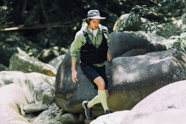 一起去爬山,夏日户外徒步带上“它们”让旅程更有趣