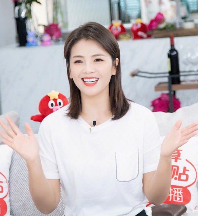 胡海泉直播带货赚2652万，李维嘉赚不到两千？明星直播不靠谱？