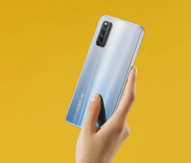 搭载天玑1000+的它，能否后来者居上，引发消费者热议