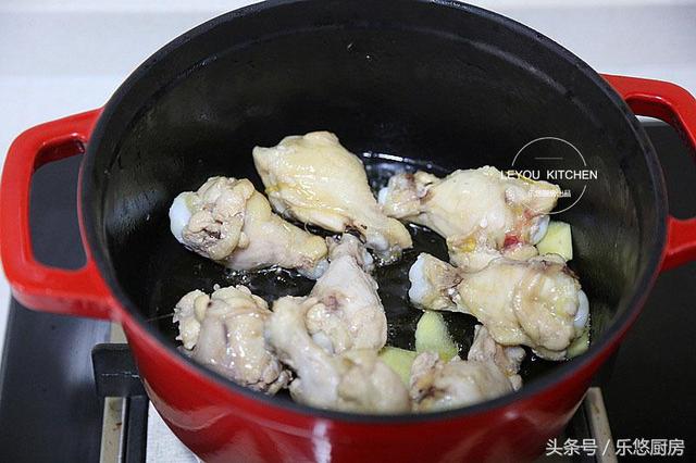 鸡翅根，肉多骨头少，十几块钱做一盘，孩子最喜欢，连吃好几个