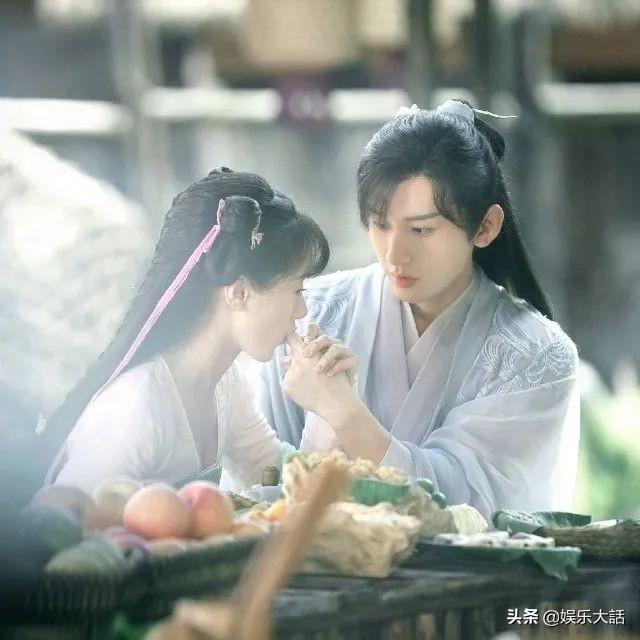 24小时|上线不到24小时就拿下热度榜《琉璃》惊艳观众只需三集半