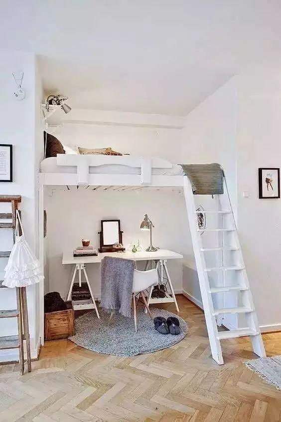 超小卧室这样布置，装得下书房、衣帽间和第二个客厅