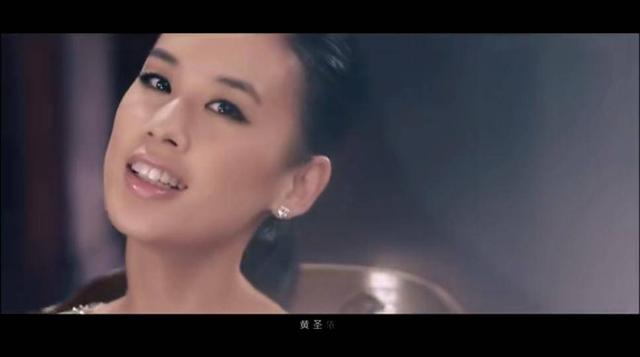 播一期节目就搞一次事情的黄圣依，亲手揭穿了