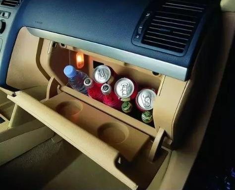 车上很多功能，堪称\"不要钱还有用\"，