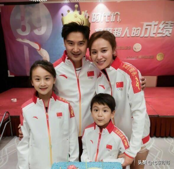 她曾是超女全国七强，嫁奥运冠军很幸福，如今36岁直播翻车被吐槽