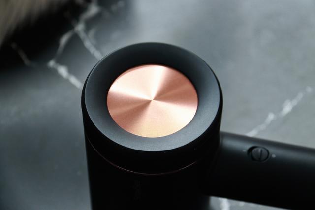 小适高速电吹风上手体验，让头发感受万般呵护