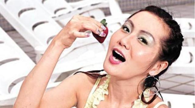 2003年，当红港星得罪黑帮，遭7名壮汉欺负，囚禁3天后才被救出