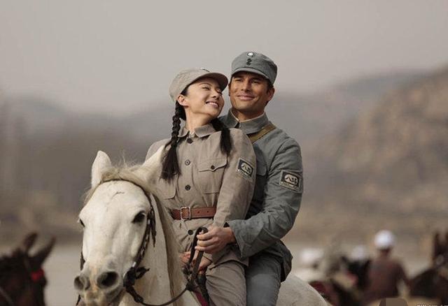 出现在延安最靓丽的两大美女，其一婚姻美满，