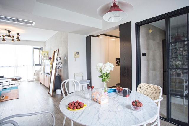 民宿主夫妇爆改96m²两室，两人一猫的神仙生活太治愈了吧