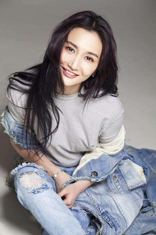 谁在说谎？权威媒体爆料演员牛萌萌吸毒，牛萌