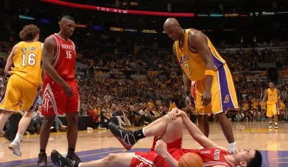 打球导致九级伤残！索赔13万！法院判决14岁少年