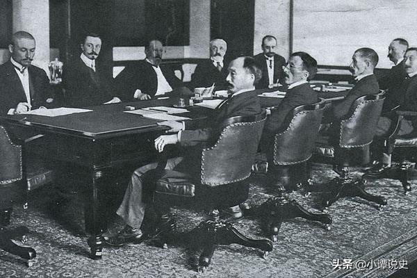 Ϊ���ն�ս�����ձ���Ӯ�����˶�սʱ��ȴ���վ���ǰ����һ��