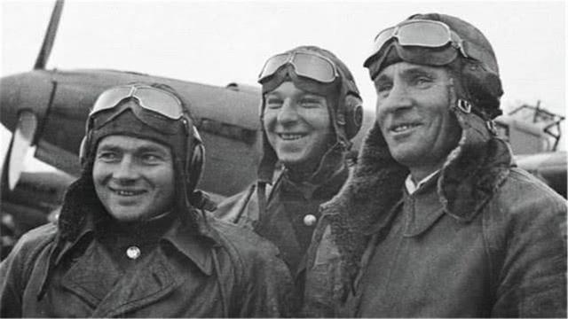 军人血性显露无疑！美军无视警告不听劝，一吨