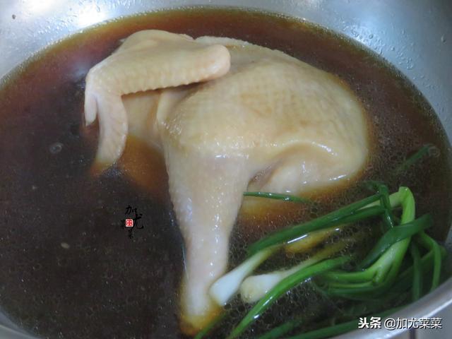 广东媳妇教你酱油鸡正宗做法，半碗酱油搞定，皮香肉滑，简单易学