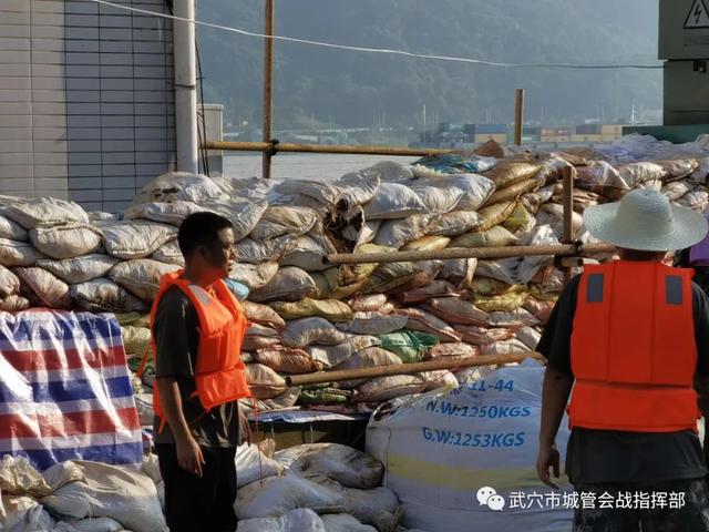 湖北武穴综合行政执法局陈森林：100小时不睡觉的钢铁斗士