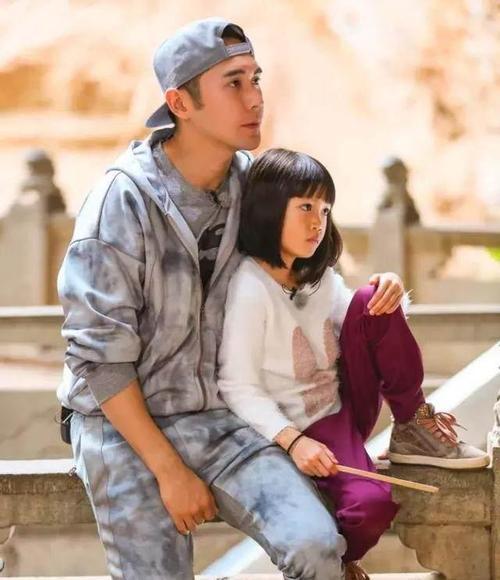 钟丽缇婚史，三段婚姻三个女儿，现如今不顾身材拿命生孩子？