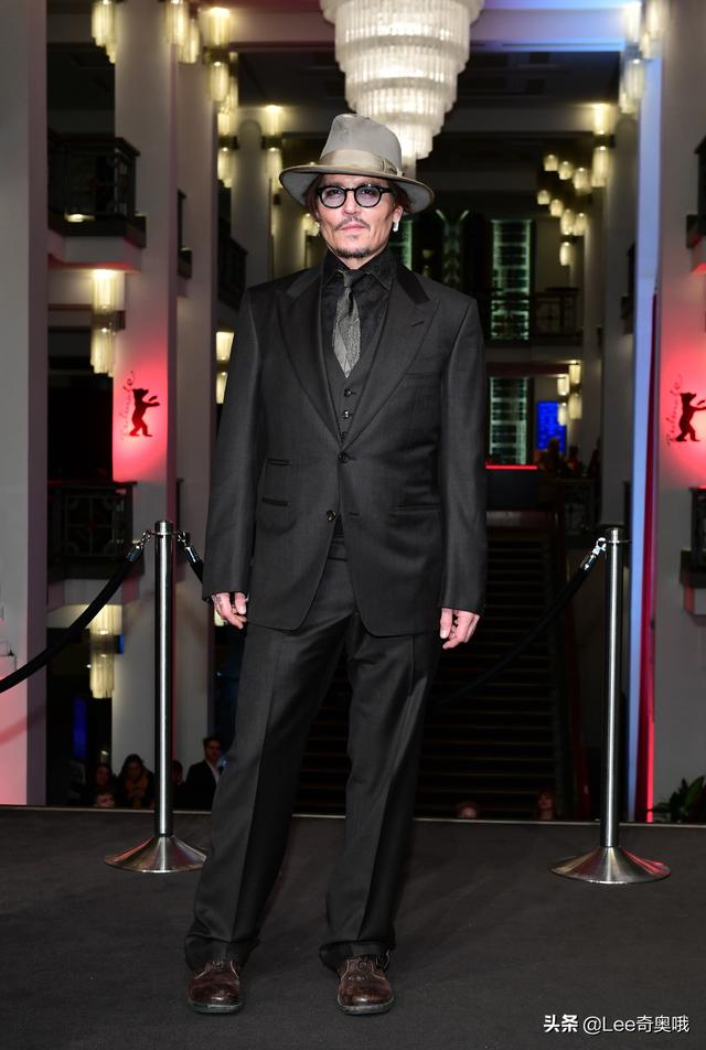 约翰尼·德普和“幻视”的短信内容真的可信吗 这瓜可不能随便乱吃