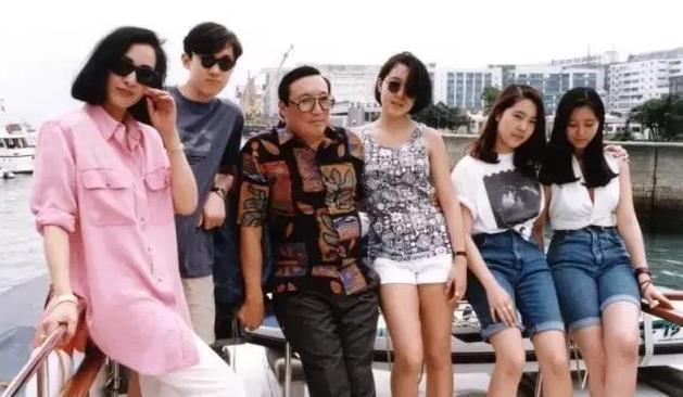 都是生下三女一子，赌王原配凄婉半生，何莉莉