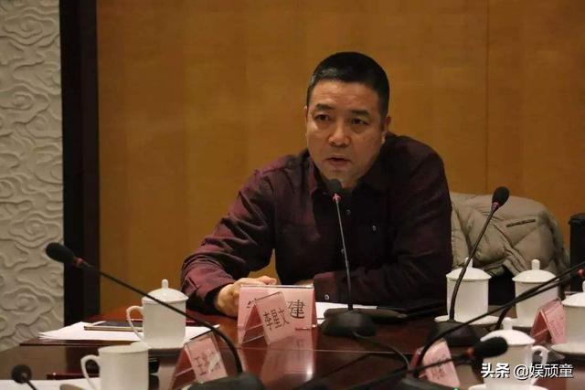 资源不输李一桐的周知，今年多部热播剧中都有