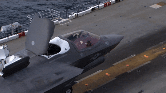 ������ͧͻ����ʽ����˼·�����˻�VS F35������Ծ�ʤ�����Σ�