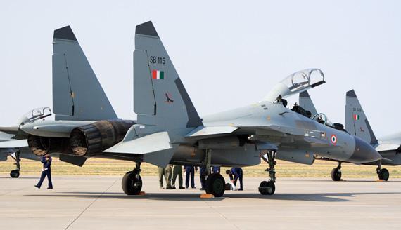 印度90架三代战机增援边境，印网站：可在8分钟内发动攻击