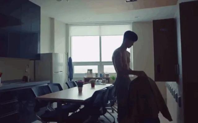 退伍后怎么重回巅峰？金秀贤的这四步操作太稳