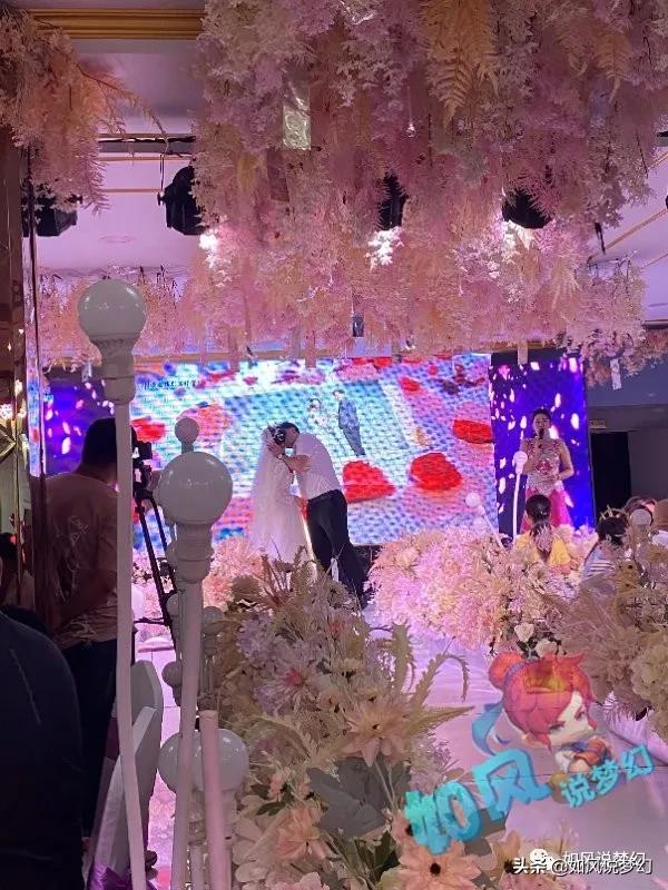 梦幻西游：文哥伤害3785的第1狮驼鹰击过万，主播晚秋婚礼现场照