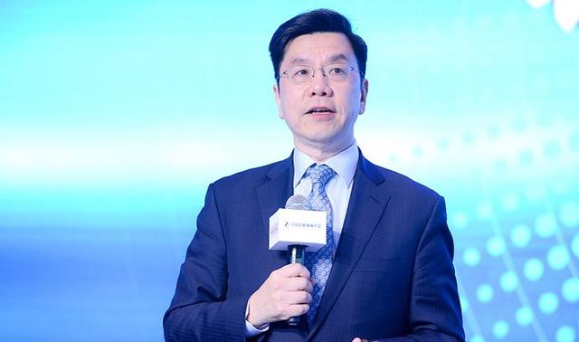 全球首个机器人餐厅在广东开业，人工智能正在悄悄代替你的岗位