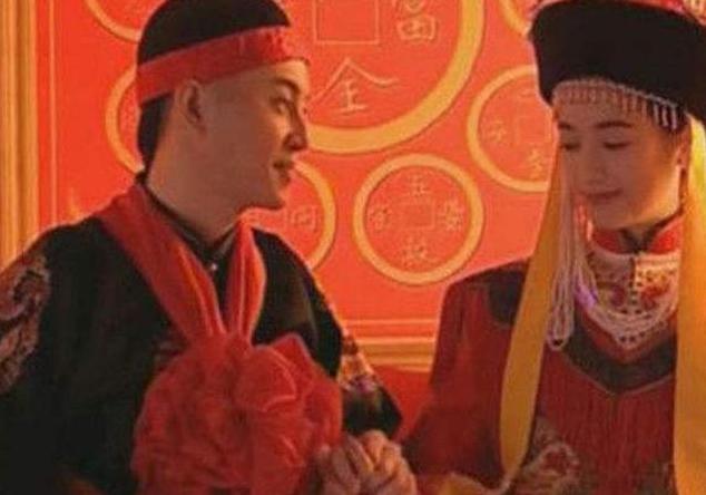 和珅被杀后，丰绅殷德怎样报复嘉庆的妹妹？没