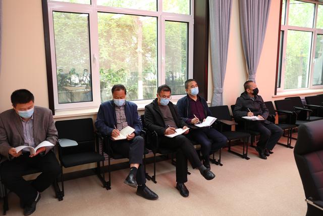 济南新材料产业园区传达学习全区经济工作会议精神