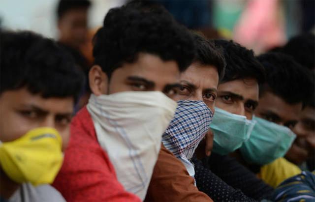 『万元』印度男子万元定制黄金口罩防疫 一个价值30万卢比